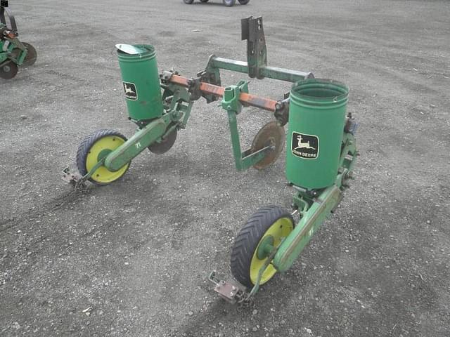 Image of John Deere 71 equipment image 2