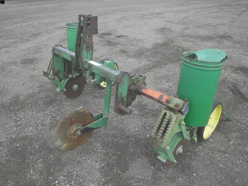 Image of John Deere 71 Primary image