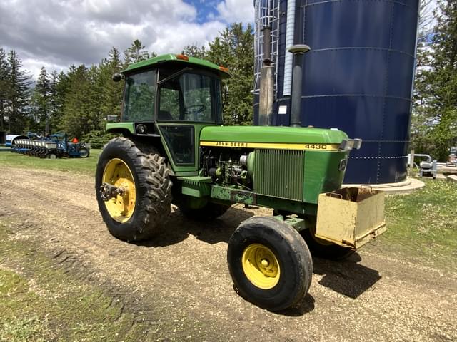 Image of John Deere 4430 equipment image 1