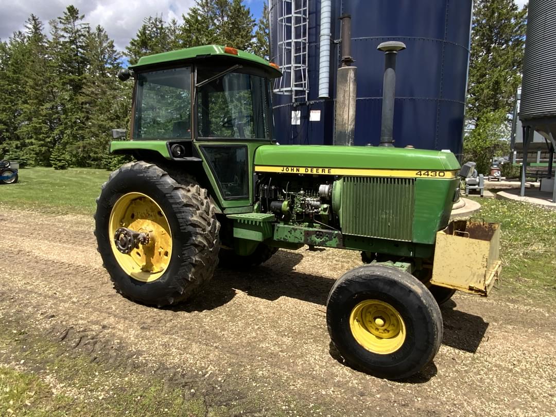 Image of John Deere 4430 Primary image