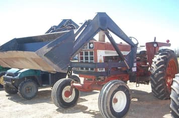 Main image International Harvester 666