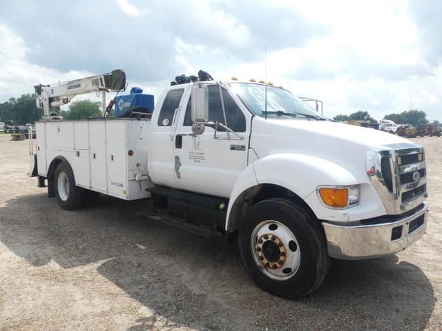 Image of Ford F-650 equipment image 1
