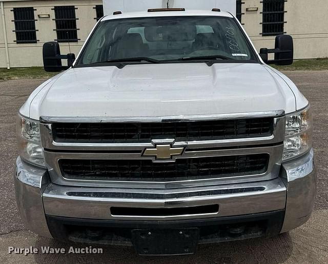 Image of Chevrolet 3500HD equipment image 1