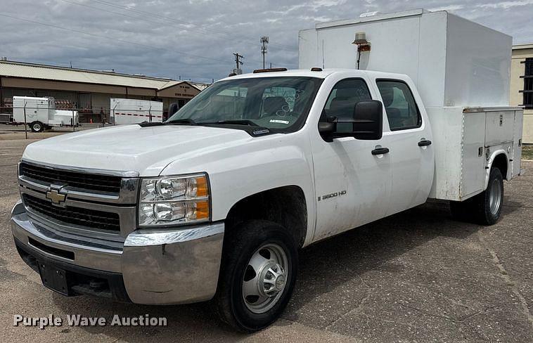 Image of Chevrolet 3500HD Primary image