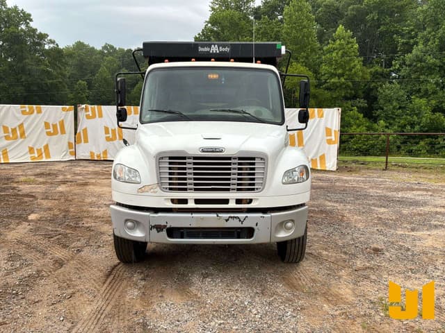 Image of Freightliner M2 equipment image 1