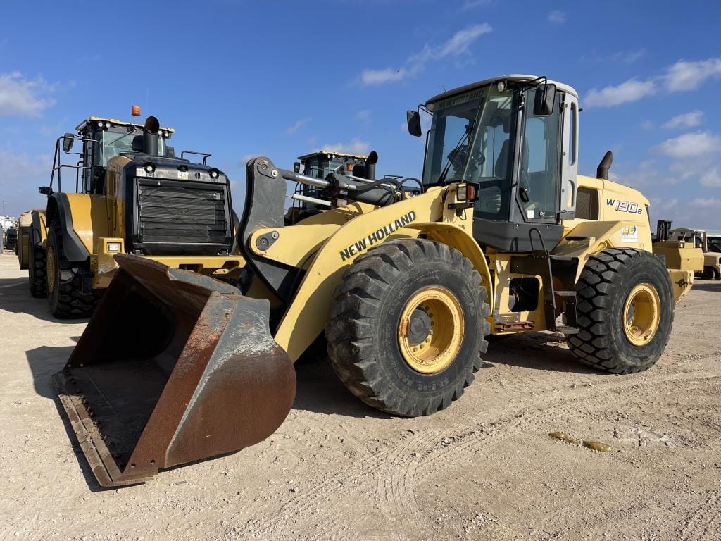 Main image New Holland W190B