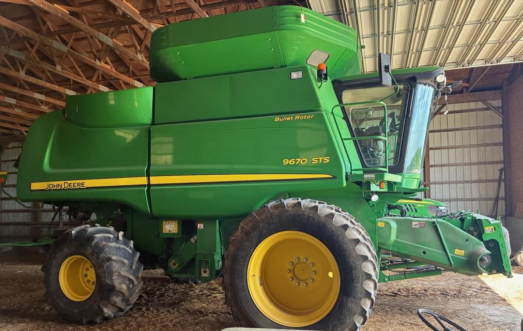 Image of John Deere 9670 STS Primary image