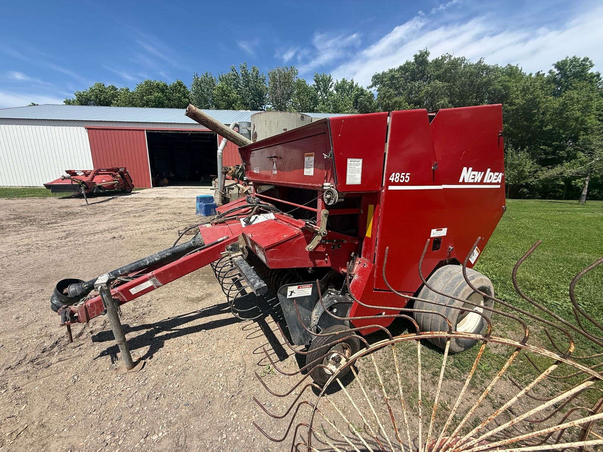 New Idea 4855 Equipment Image0