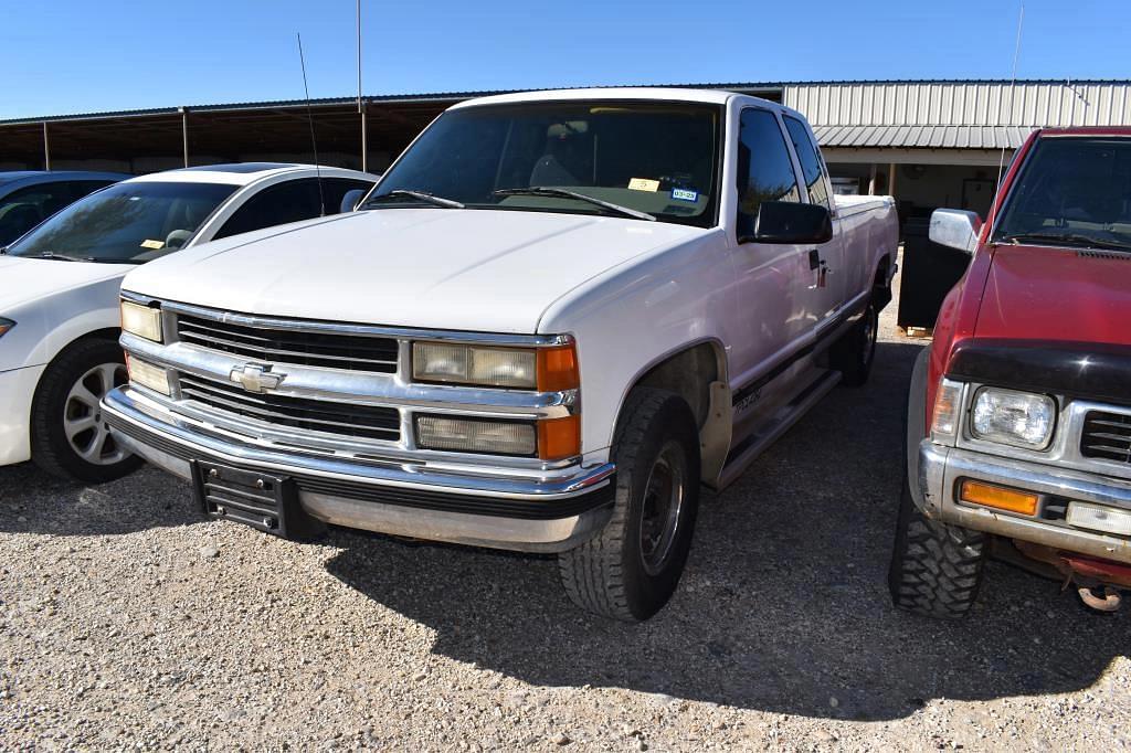 Image of Chevrolet 2500 Primary image