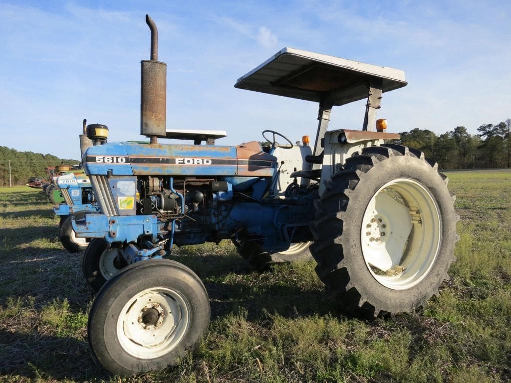 Image of Ford 5610 Primary image