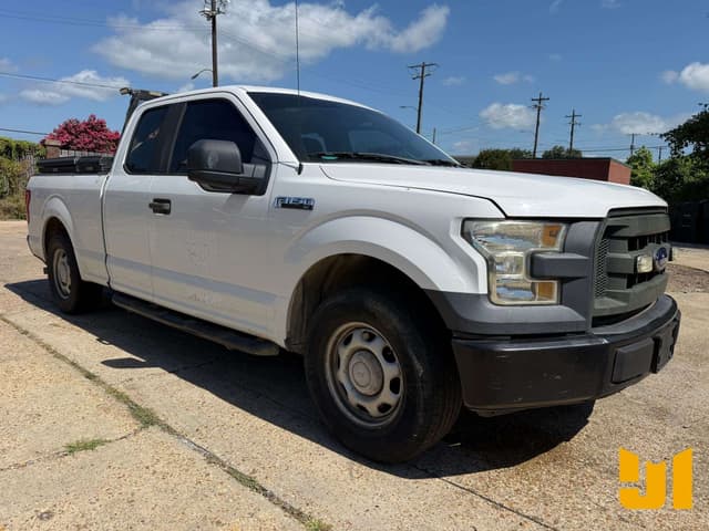 Image of Ford F-150 equipment image 2