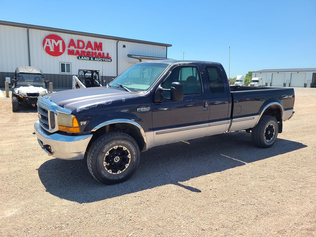 Image of Ford F-250 Primary image
