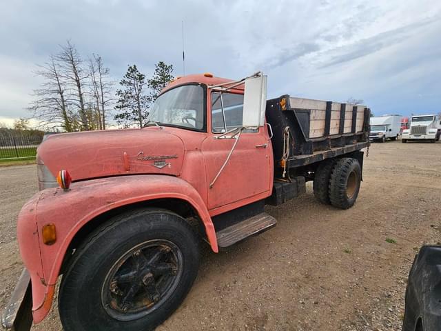 Image of International Loadstar 1600 equipment image 1