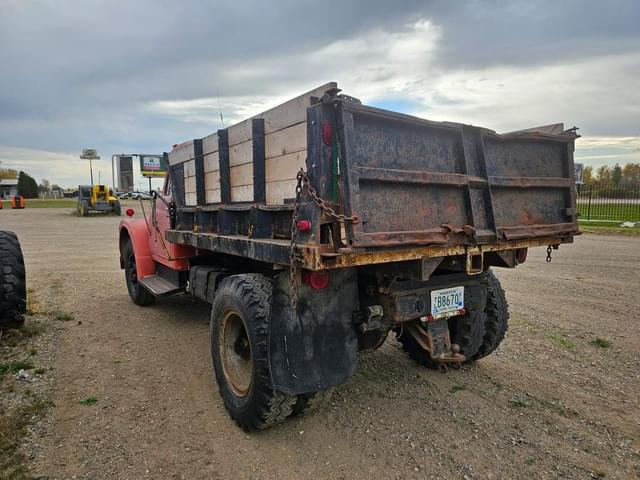Image of International Loadstar 1600 equipment image 3