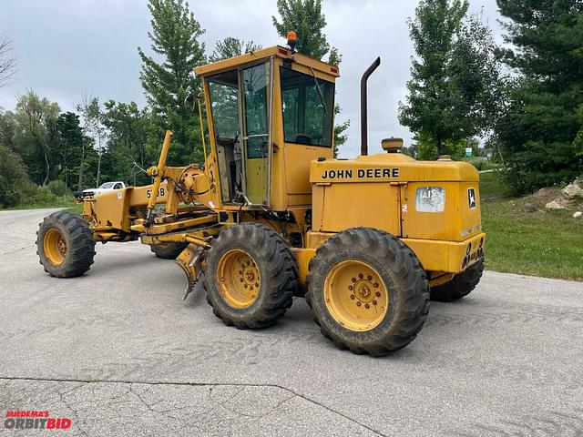 Image of John Deere 570B equipment image 2