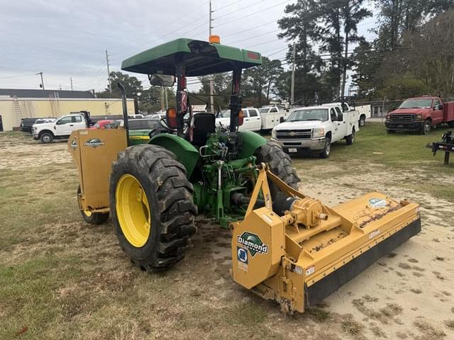 Image of John Deere 5065M equipment image 3