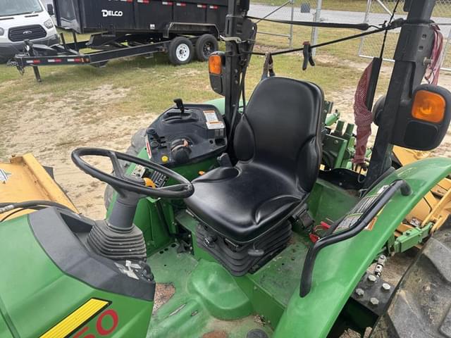 Image of John Deere 5065M equipment image 4