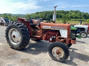 Main image International Harvester 674