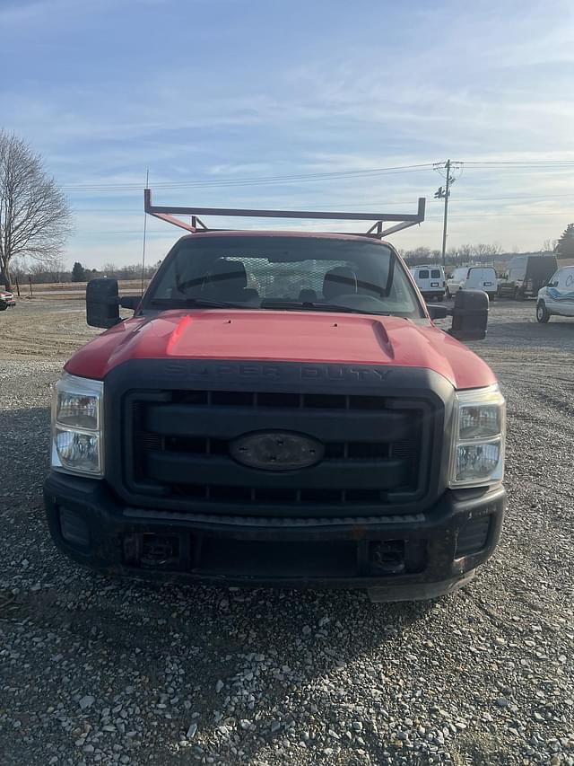 Image of Ford F-250 equipment image 2