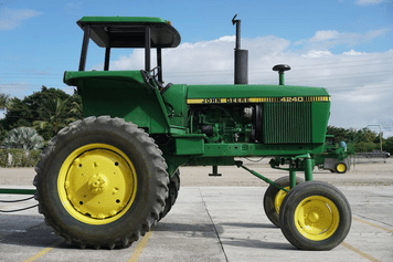 Main image John Deere 4240