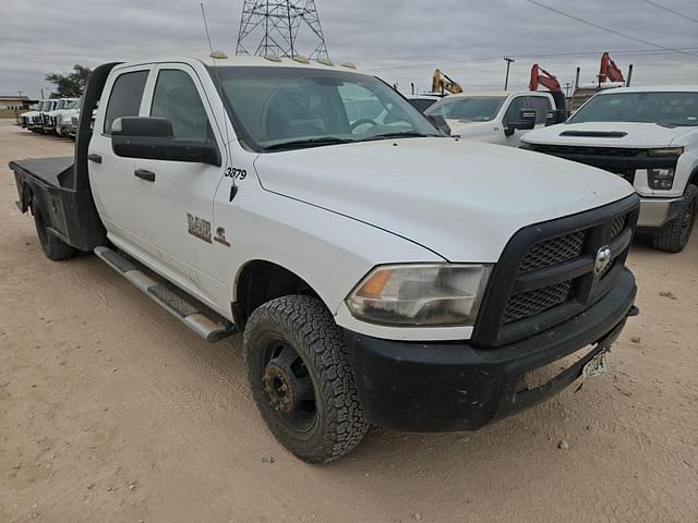 Image of Dodge Ram 3500HD equipment image 2