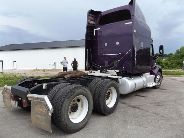 Image of Peterbilt 579 equipment image 4