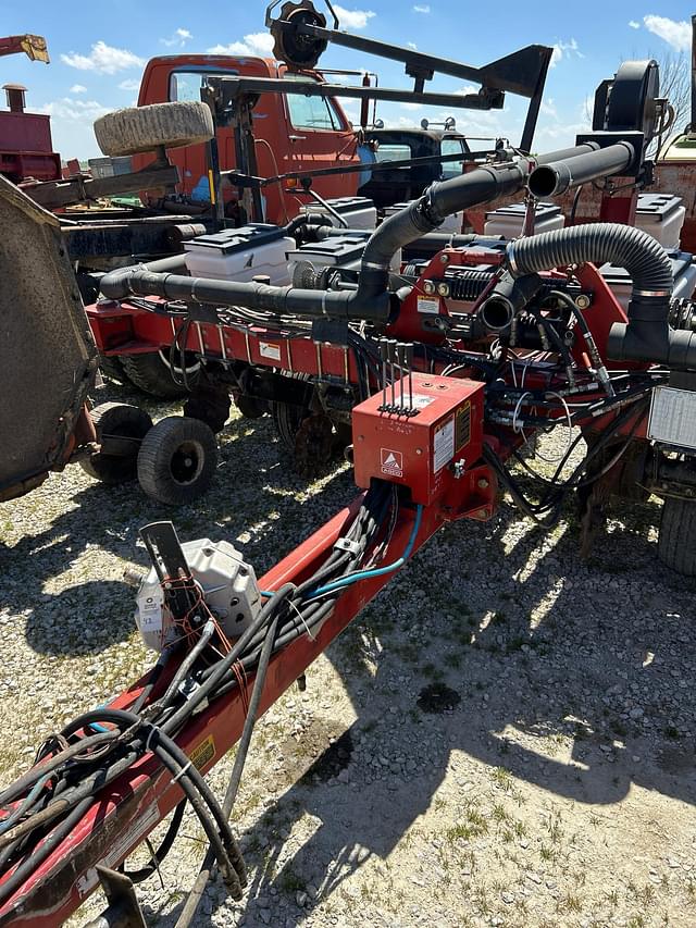 Image of White 6342 equipment image 1