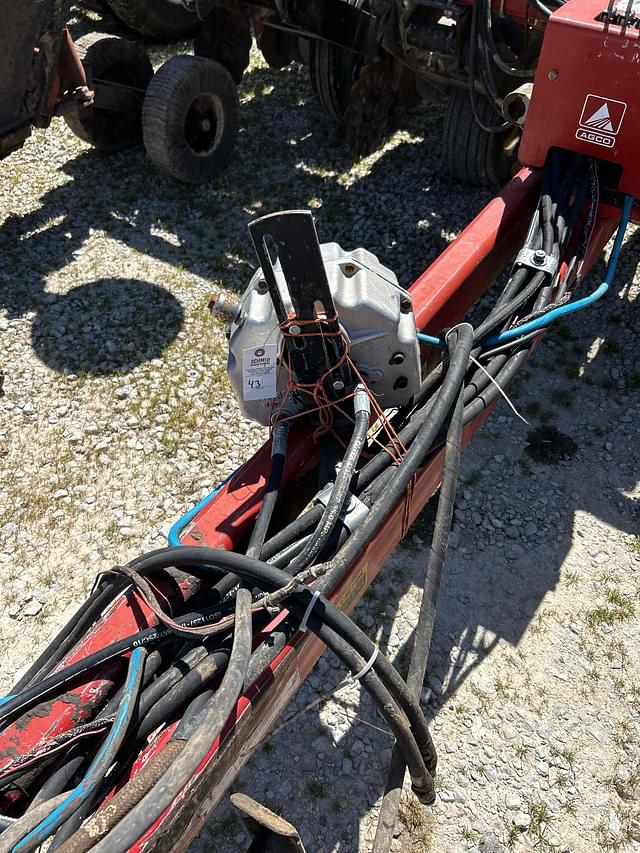 Image of White 6342 equipment image 2