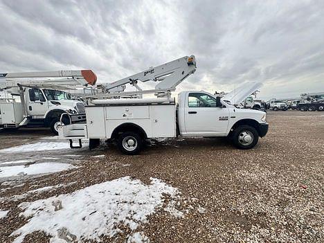 Image of Dodge Ram 3500 equipment image 4