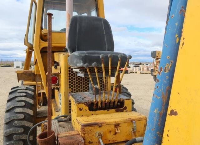 Main image Caterpillar 910