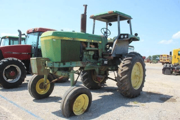 Main image John Deere 4240
