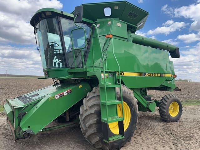Image of John Deere 9500 equipment image 1