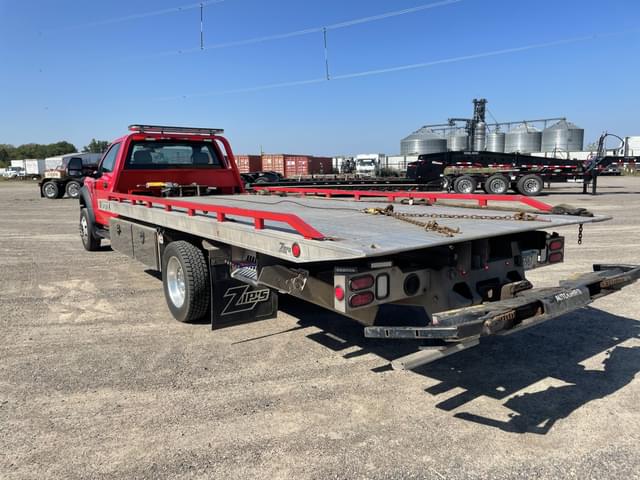 Image of Ford F-550 equipment image 1