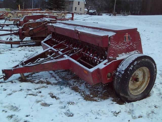 Image of International Harvester 5100 equipment image 3