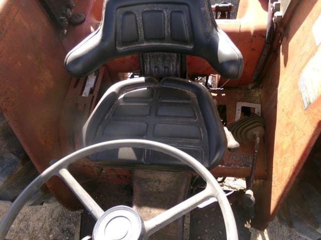 Image of Case IH 685 equipment image 4