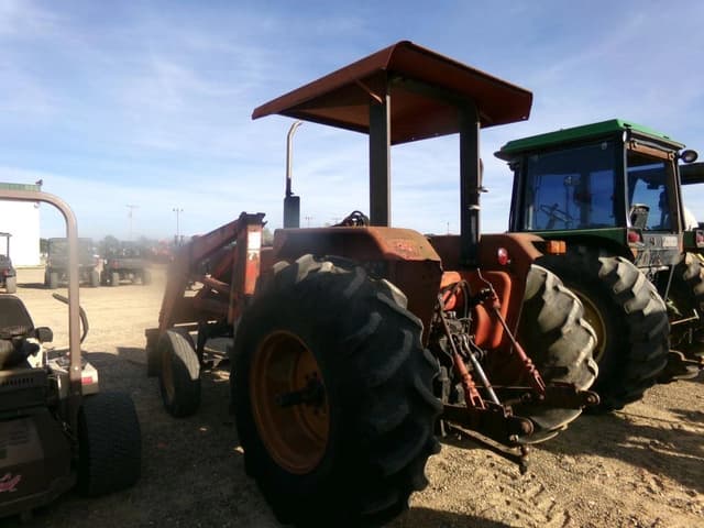 Image of Case IH 685 equipment image 2