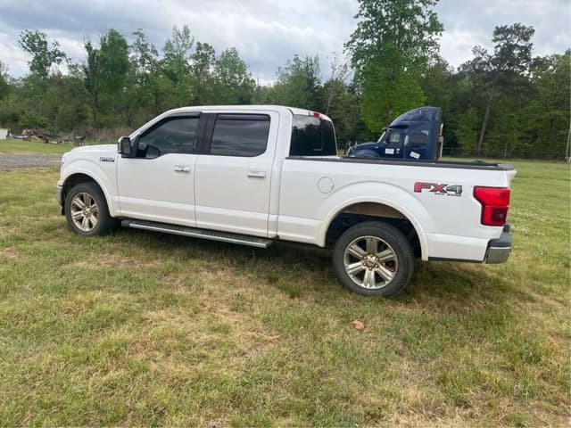 Image of Ford F-150 equipment image 1