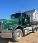 1997 Freightliner FLD120SD Image