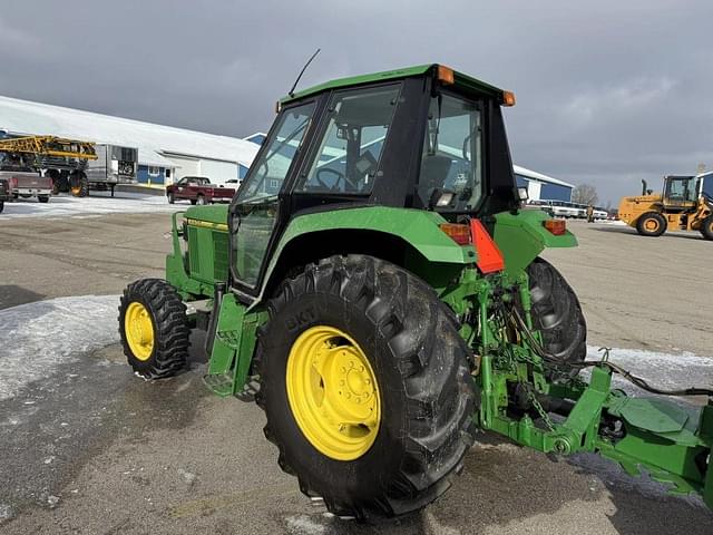 Image of John Deere 6400 equipment image 2