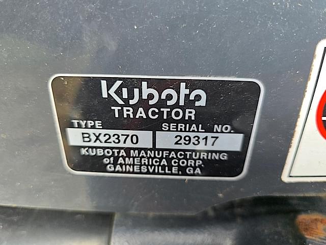 Image of Kubota BX2370 equipment image 4