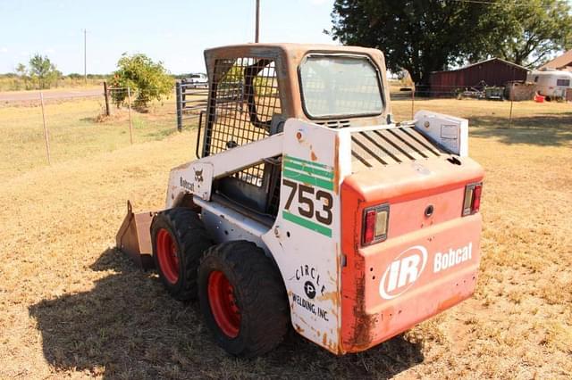 Image of Bobcat 753 equipment image 2