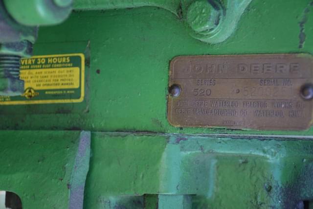 Image of John Deere 520 equipment image 2