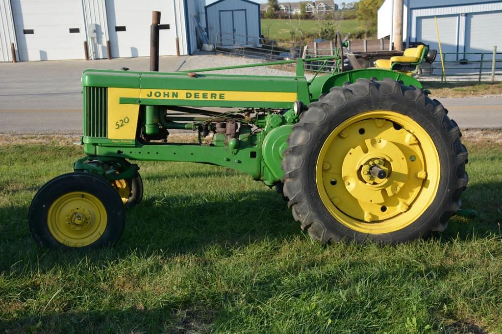 Image of John Deere 520 Primary image