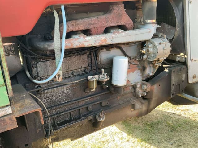 Image of Massey Ferguson 1100 equipment image 4