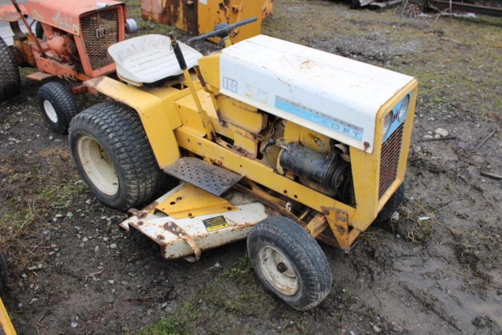 Image of Cub Cadet 102 Primary image