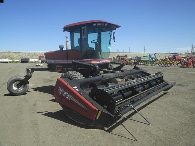 Image of MacDon 9352 equipment image 2
