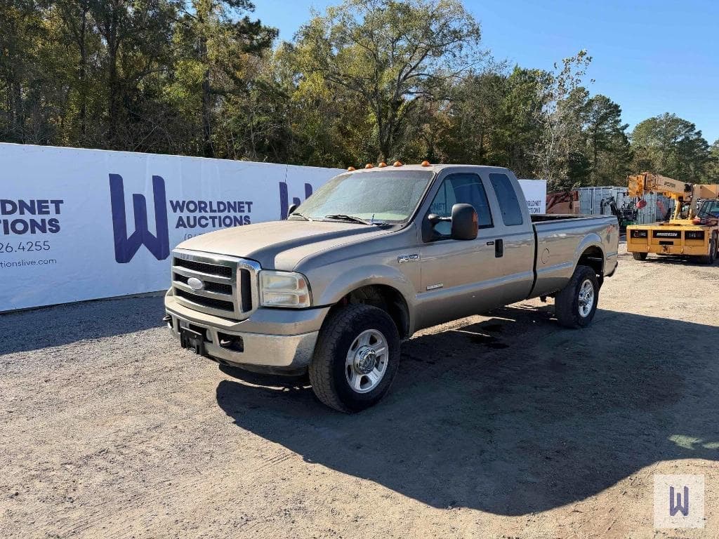 Image of Ford F-350 Primary image