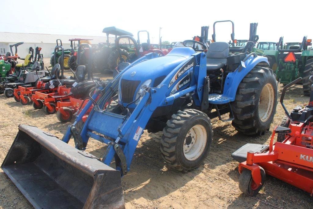 New Holland TC35A Equipment Image0