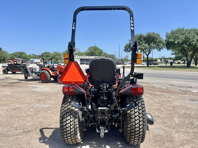Image of Mahindra 2126 HST equipment image 3