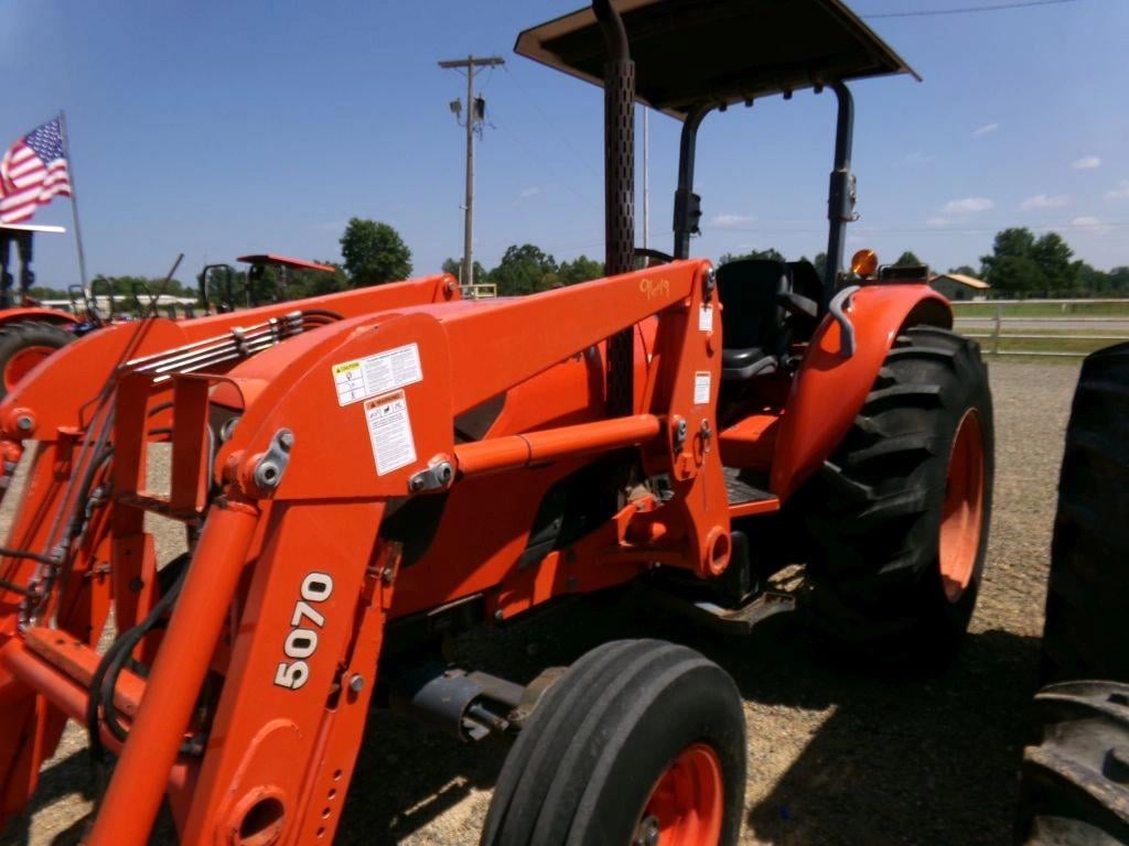 SOLD - Kubota M6040 Lot No. 9649 Tractors with 235 Hrs | Tractor Zoom